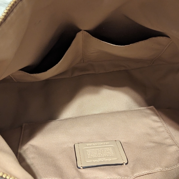 Coach pebbled leather boho purse 👜 - Picture 12 of 16